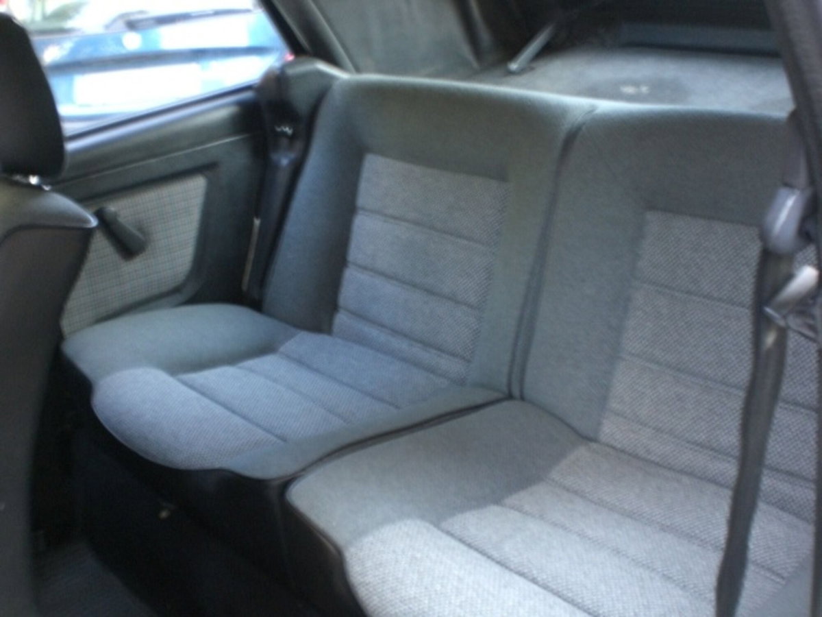 Volkswagen Golf Cabrio 1600 GL (13)