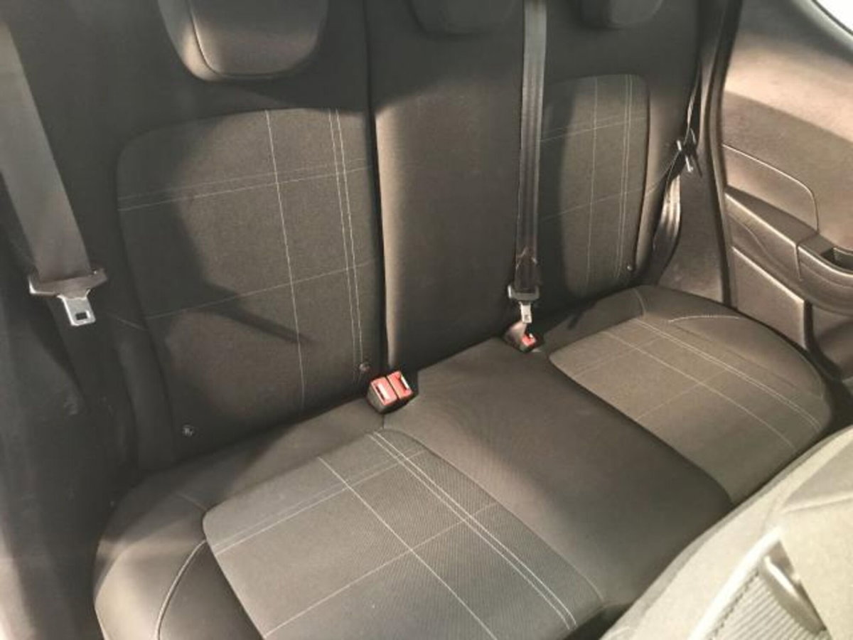 Ford Fiesta 1.5 EcoBlue 5 porte Plus (19)