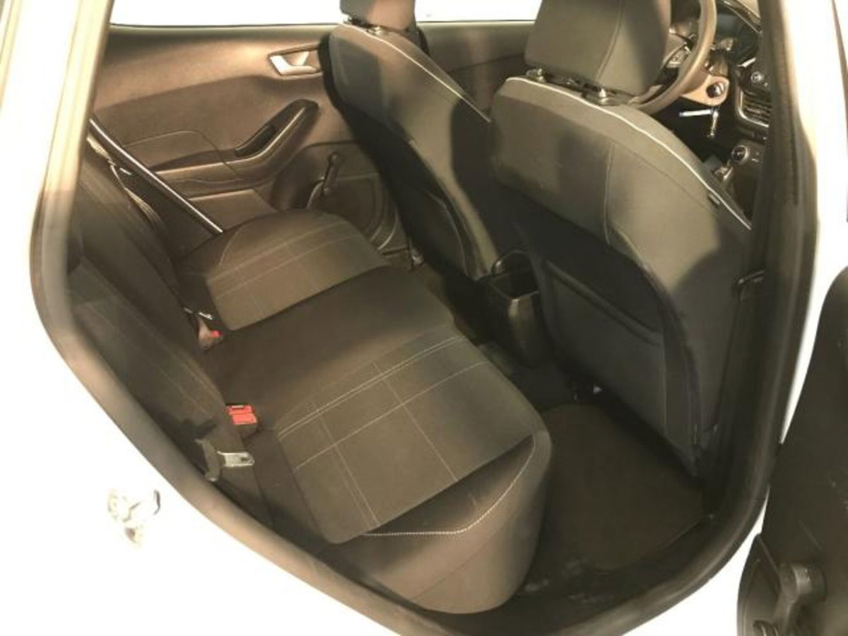 Ford Fiesta 1.5 EcoBlue 5 porte Plus (18)