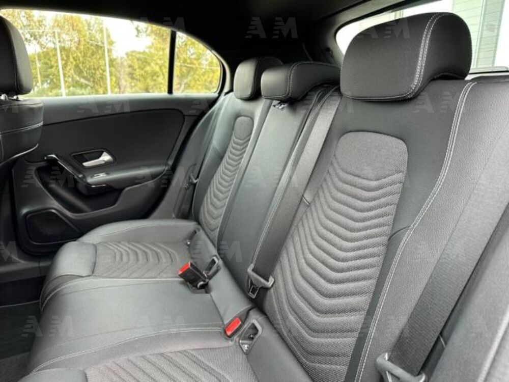 Mercedes-Benz Classe A 180 d Sport (8)