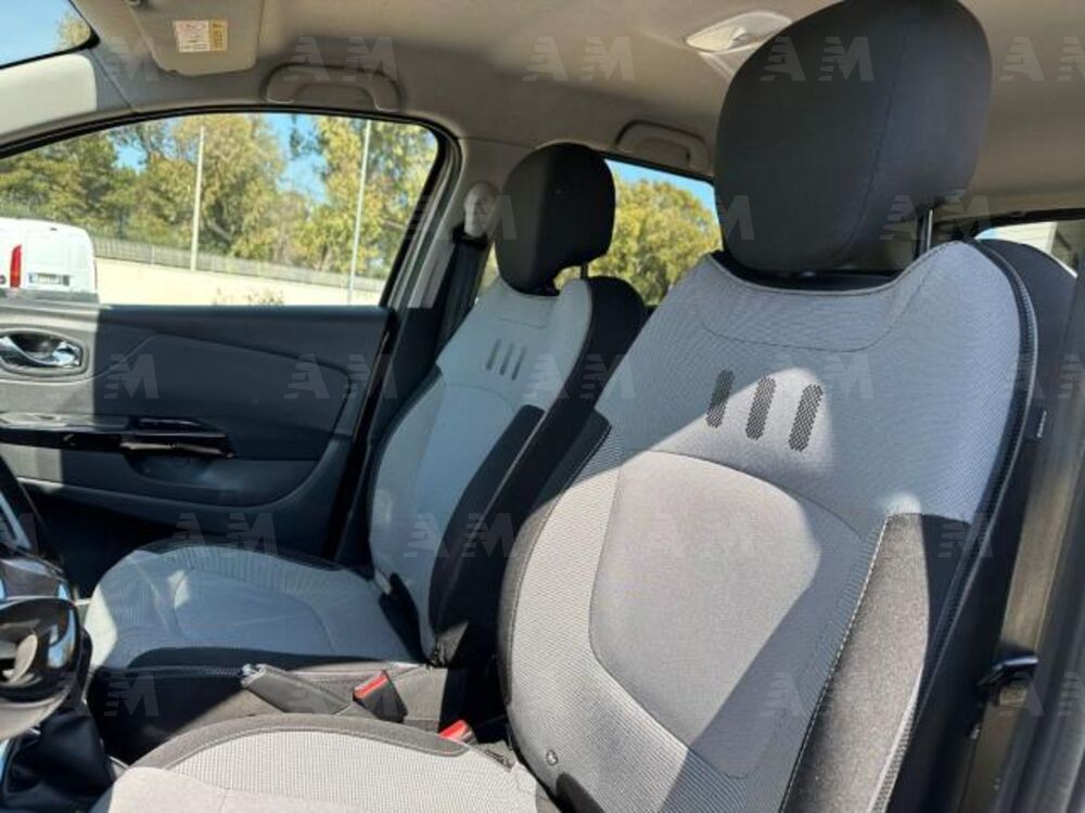 Renault Captur 1.5 dCi 8V 90 CV Start&Stop Zen (7)