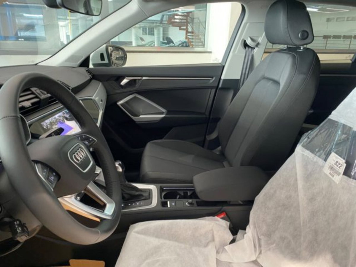 Audi Q3 Sportback 35 TDI quattro S tronic S line edition (12)