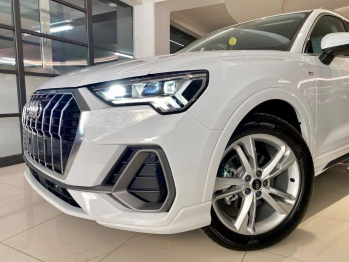 Audi Q3 Sportback 35 TDI quattro S tronic S line edition (3)