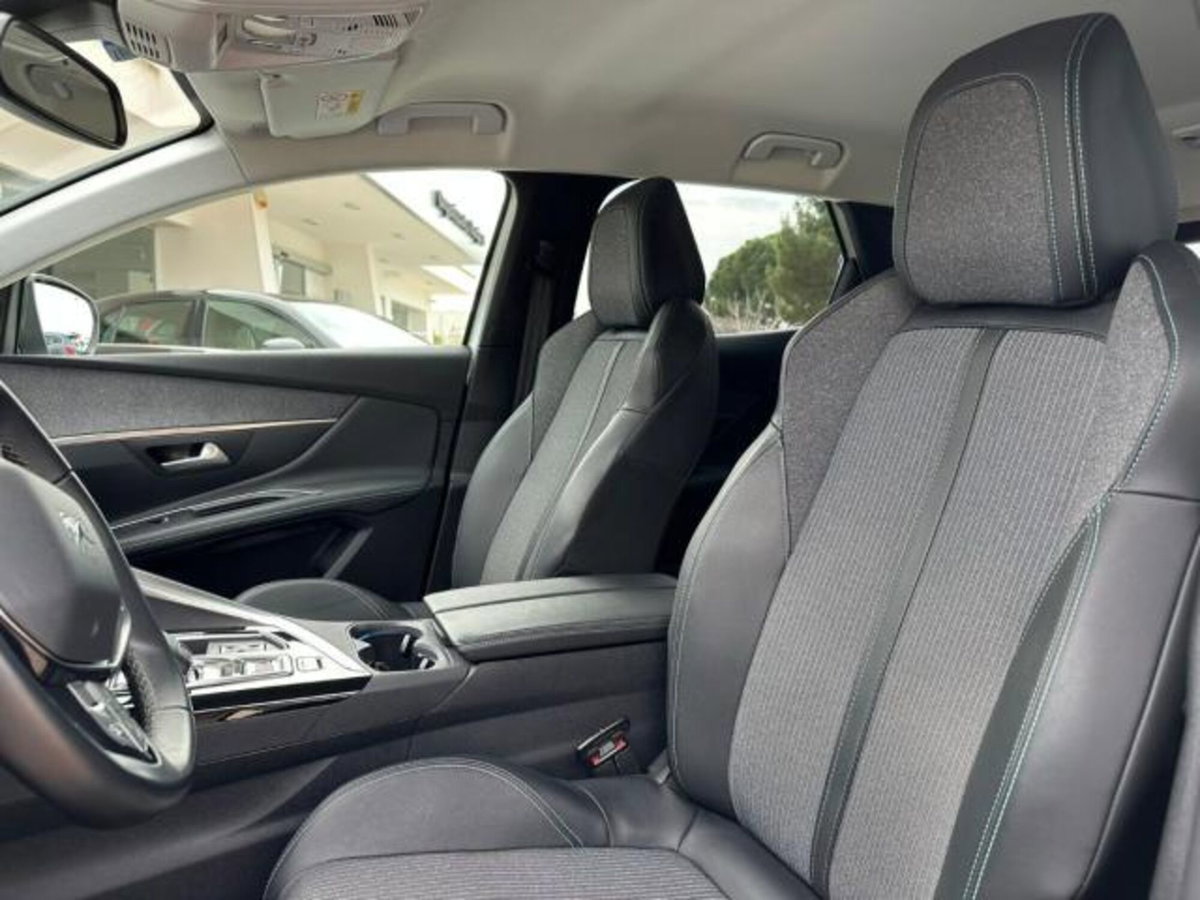 Peugeot 3008 BlueHDi 130 S&S EAT8 Allure Pack (7)