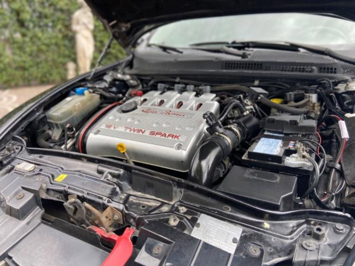 Alfa Romeo 147 1.6 16V TS (105) 5 porte Distinctive (4)