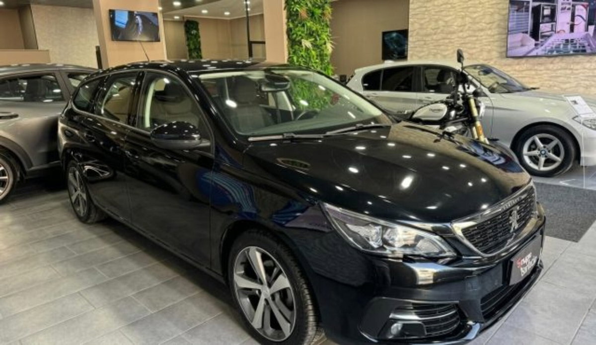 Peugeot 308 SW BlueHDi 130 S&S EAT8 Active Business (3)