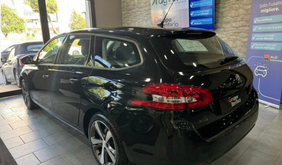 Peugeot 308 SW BlueHDi 130 S&S EAT8 Active Business (6)