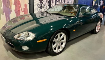 Jaguar XK8 4.2 Coupé usata