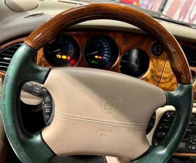 Jaguar XK8 4.2 Coupé (14)