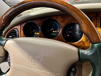 Jaguar XK8 4.2 Coupé (15)