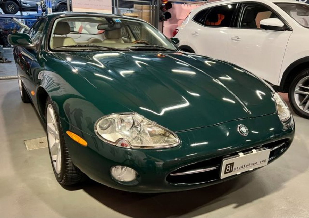 Jaguar XK8 4.2 Coupé (5)