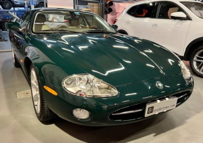 Jaguar XK8 4.2 Coupé (5)