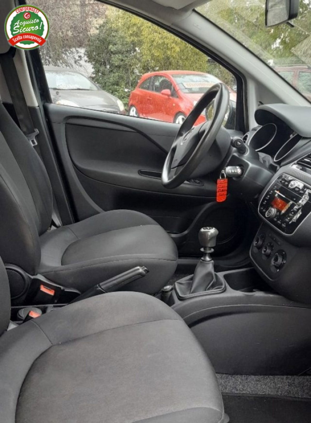 Fiat Punto 1.4 8V 5 porte Natural Power Street (10)