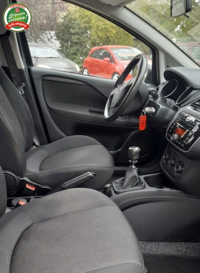 Fiat Punto 1.4 8V 5 porte Natural Power Street (10)