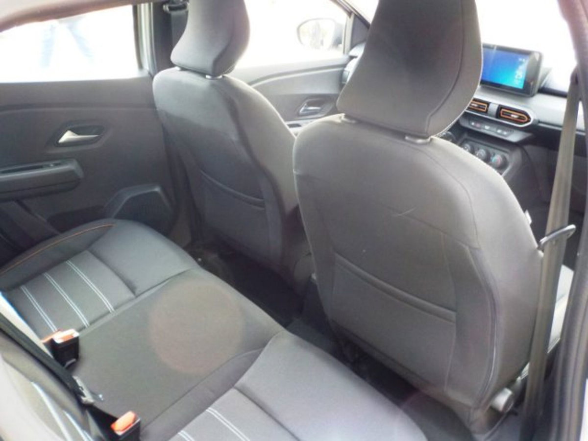 Dacia Sandero Stepway 1.2 Eco-G Extreme 120cv auto (12)