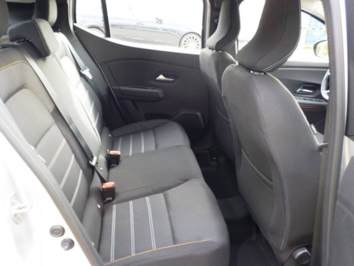 Dacia Sandero Stepway 1.2 Eco-G Extreme 120cv auto (13)