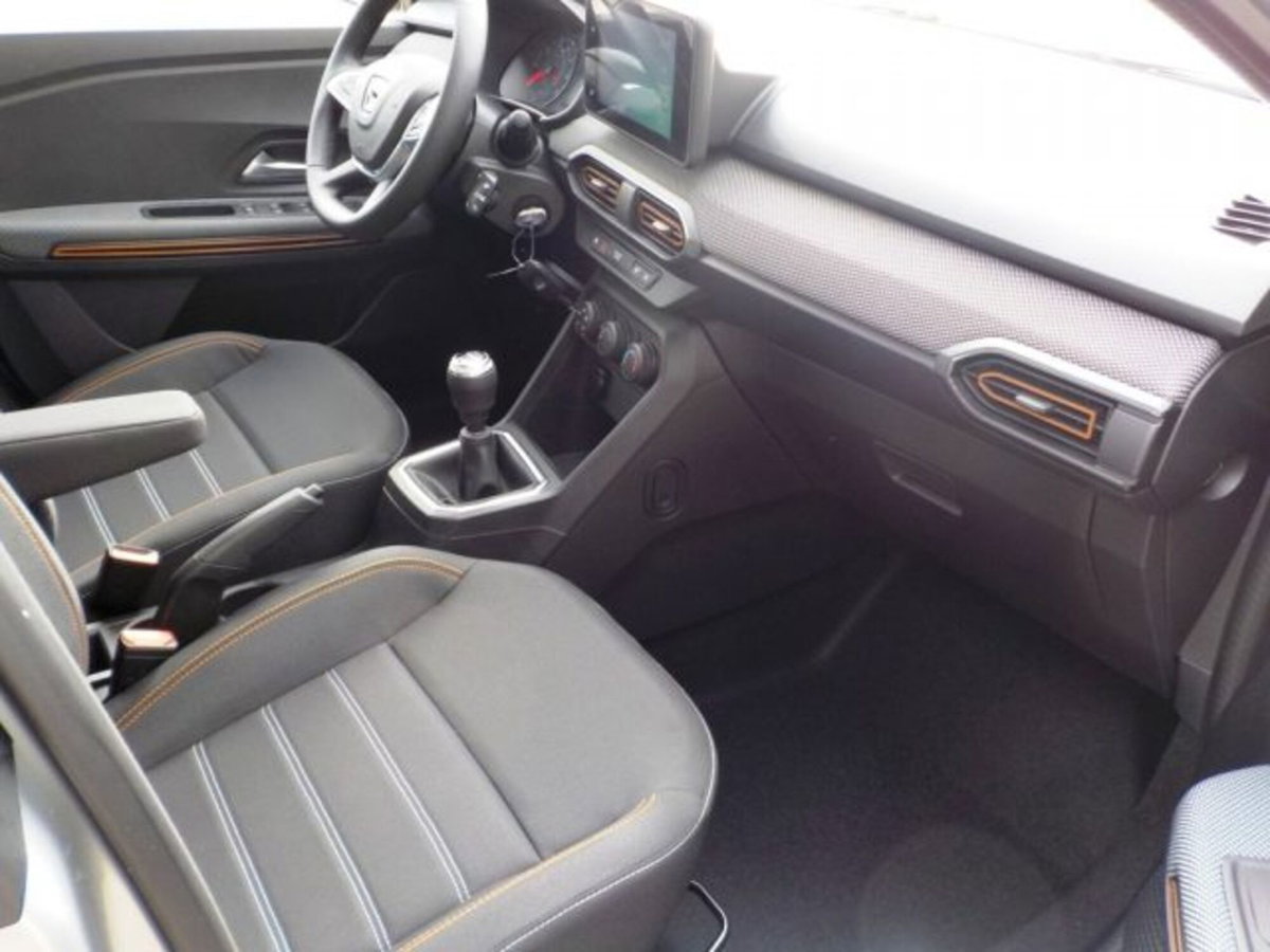 Dacia Sandero Stepway 1.2 Eco-G Extreme 120cv auto (14)