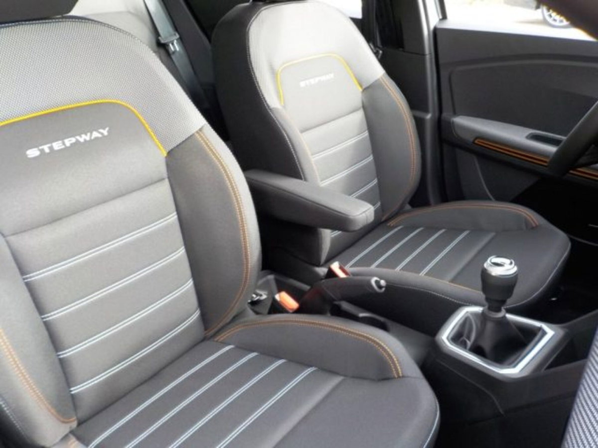 Dacia Sandero Stepway 1.2 Eco-G Extreme 120cv auto (15)