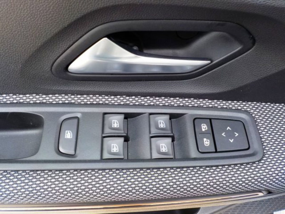 Dacia Sandero Stepway 1.2 Eco-G Extreme 120cv auto (5)