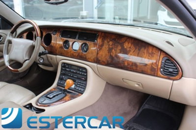 Jaguar XK8 4.0 Coupé (10)