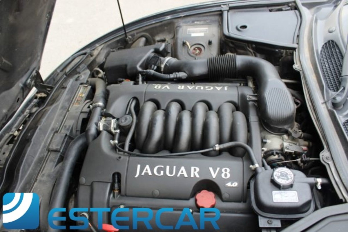 Jaguar XK8 4.0 Coupé (17)
