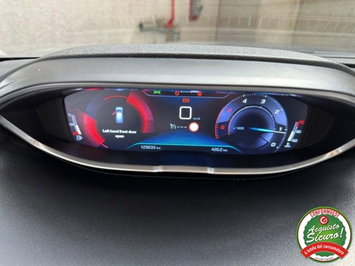Peugeot 3008 BlueHDi 120 S&S Allure (17)