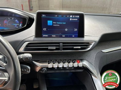 Peugeot 3008 BlueHDi 120 S&S Allure (18)