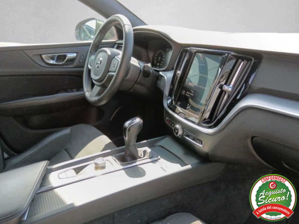 Volvo V60 D3 Momentum Business (10)