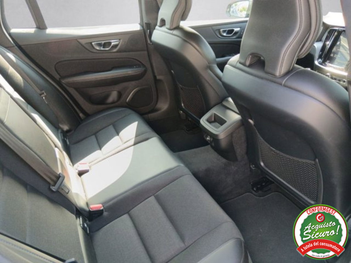 Volvo V60 D3 Momentum Business (8)