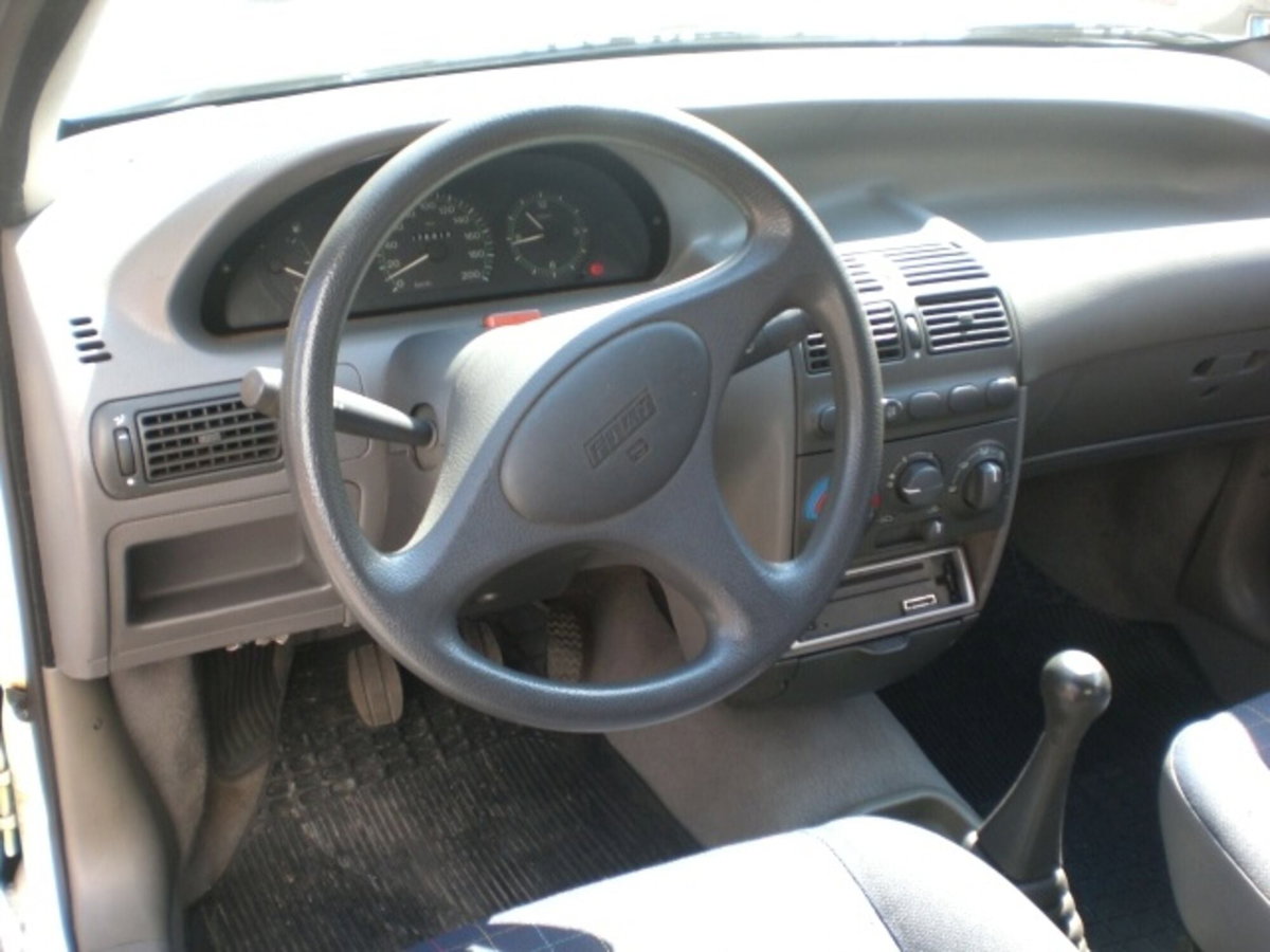 Fiat Punto Cabrio 60 cat Cabrio S (6)