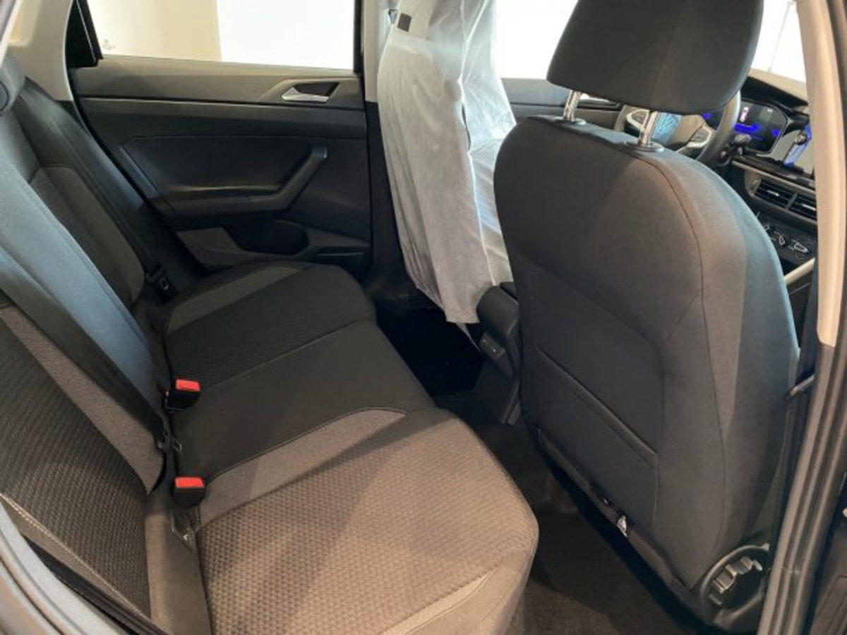 Volkswagen Taigo 1.0 tsi Life 95cv (9)