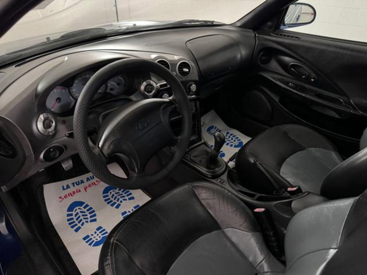 Hyundai Coupe 1.6i 16V cat FX (10)