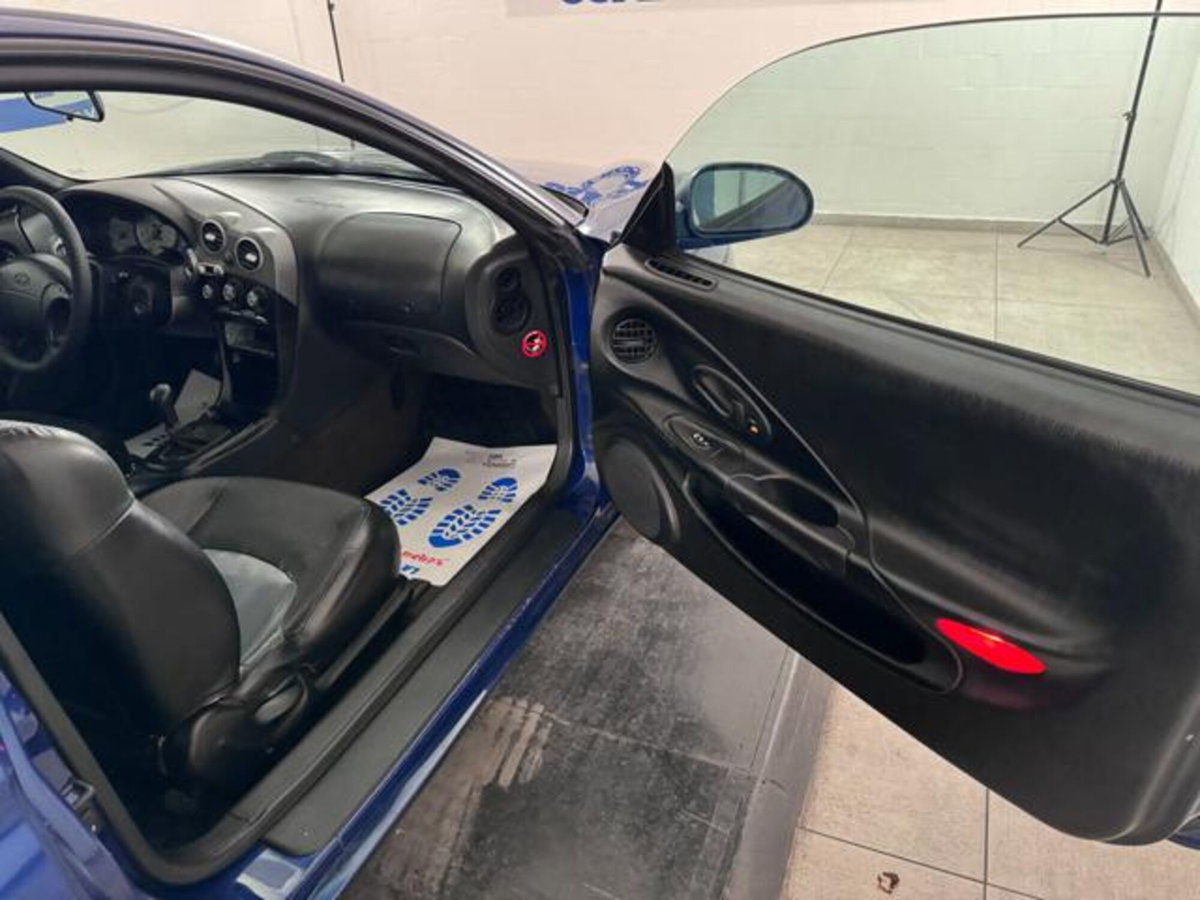 Hyundai Coupe 1.6i 16V cat FX (17)