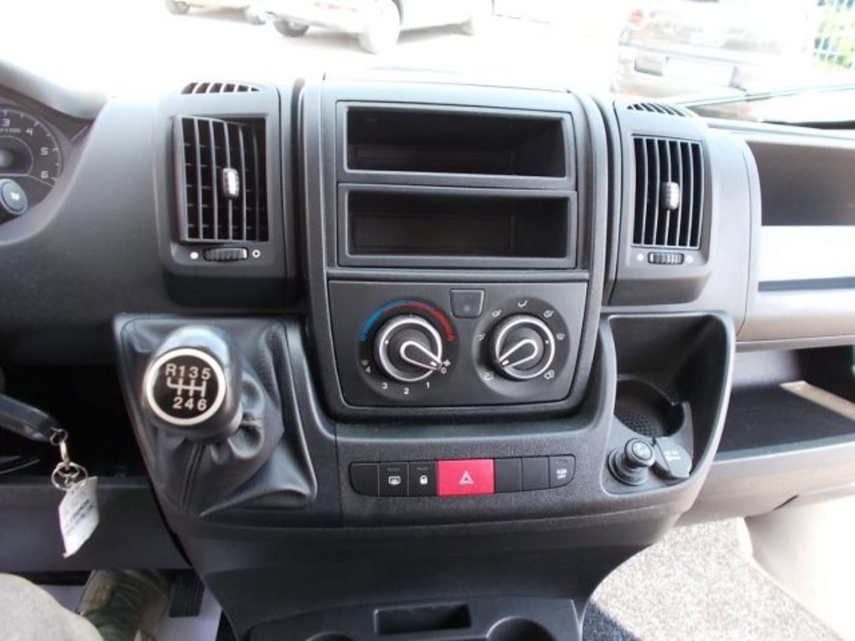 Citroen Jumper Furgone 33 BlueHDi 120 S&S PM-TM Furgone Business (12)