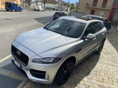 Jaguar F-Pace 2.0 D 240 CV AWD aut. R-Sport (3)