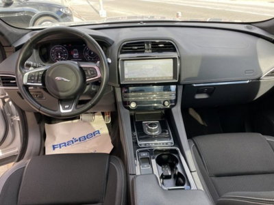 Jaguar F-Pace 2.0 D 240 CV AWD aut. R-Sport (8)
