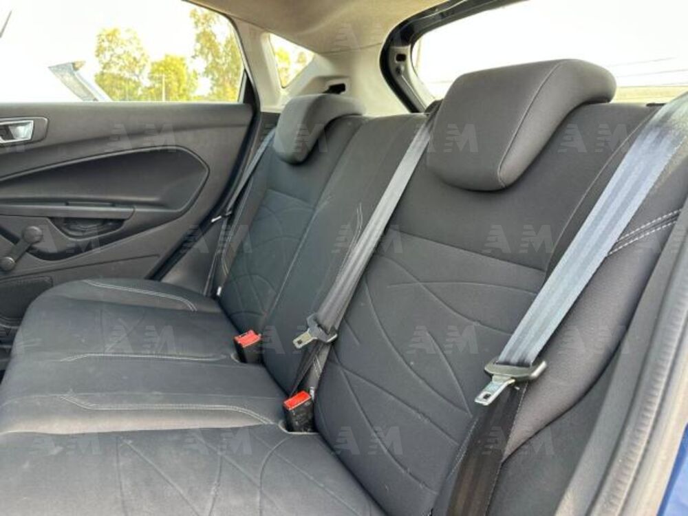 Ford Fiesta 1.5 TDCi 75CV 5 porte (8)