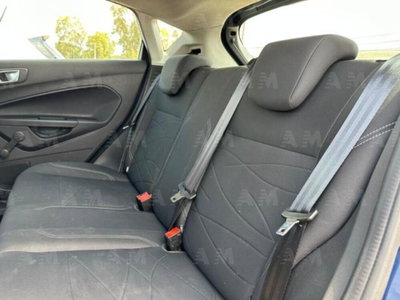 Ford Fiesta 1.5 TDCi 75CV 5 porte (8)