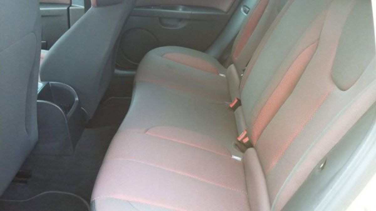 SEAT Leon 2.0 16V TDI Stylance (10)