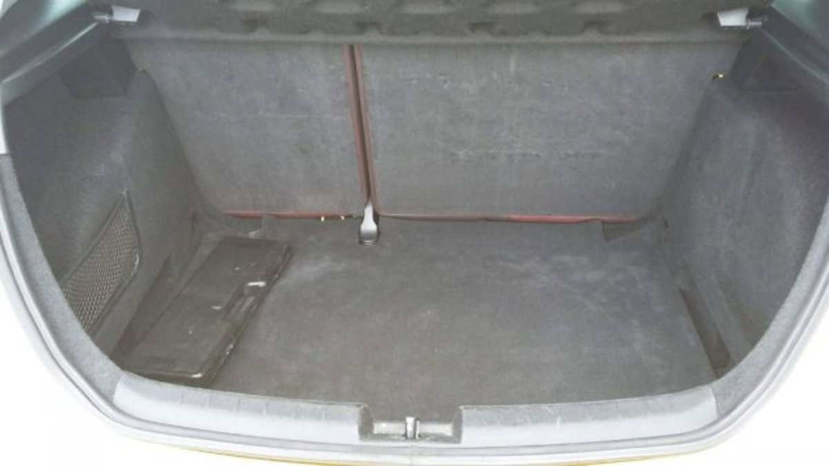SEAT Leon 2.0 16V TDI Stylance (11)