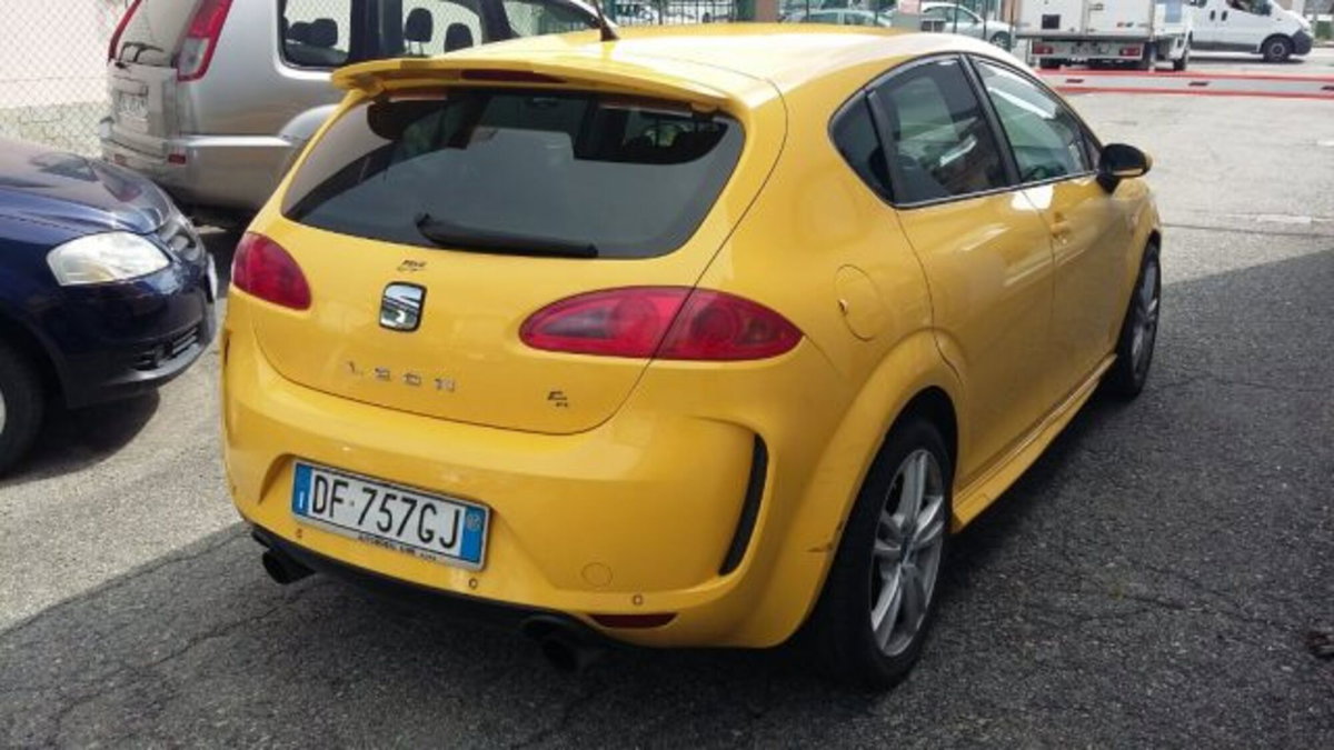 SEAT Leon 2.0 16V TDI Stylance (4)