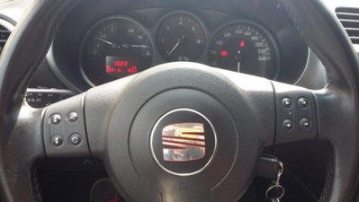 SEAT Leon 2.0 16V TDI Stylance (8)