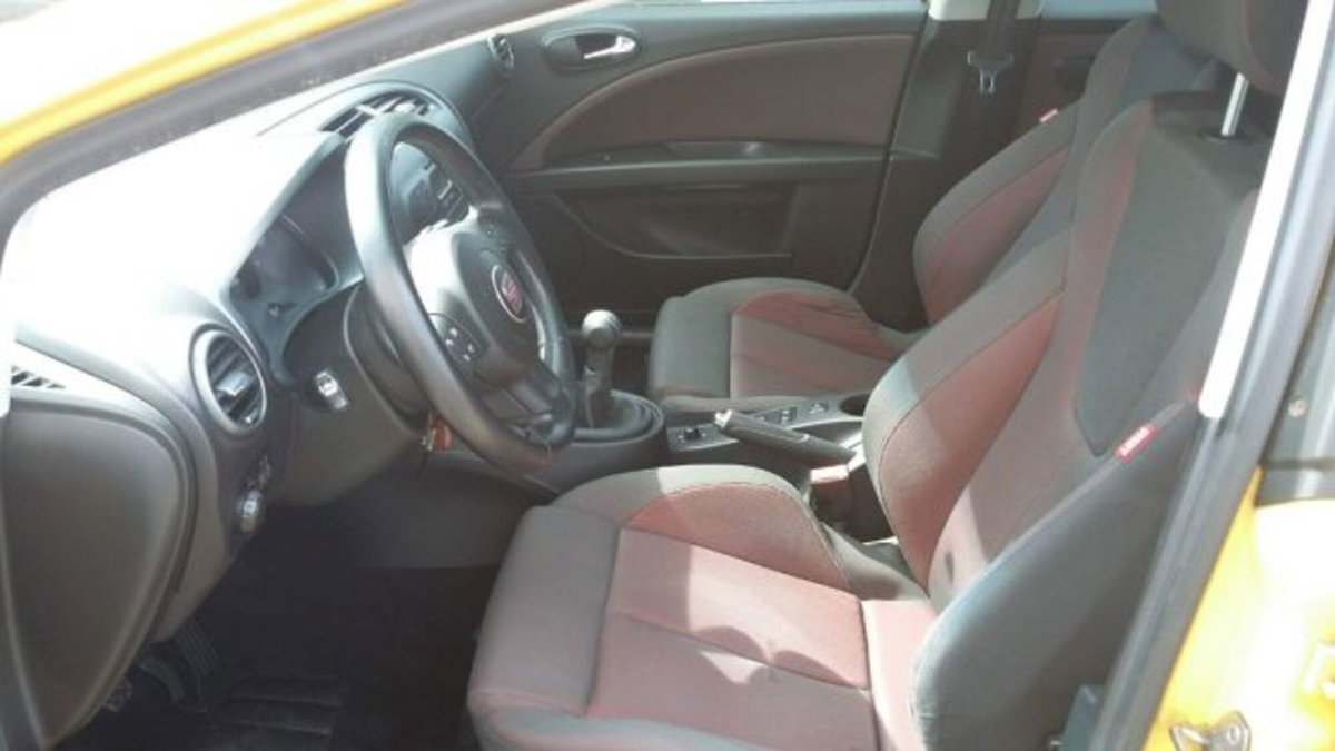 SEAT Leon 2.0 16V TDI Stylance (9)