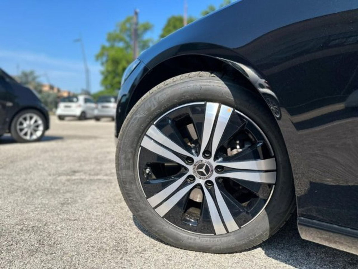 Mercedes-Benz Classe C 220 d Mild hybrid Premium (10)