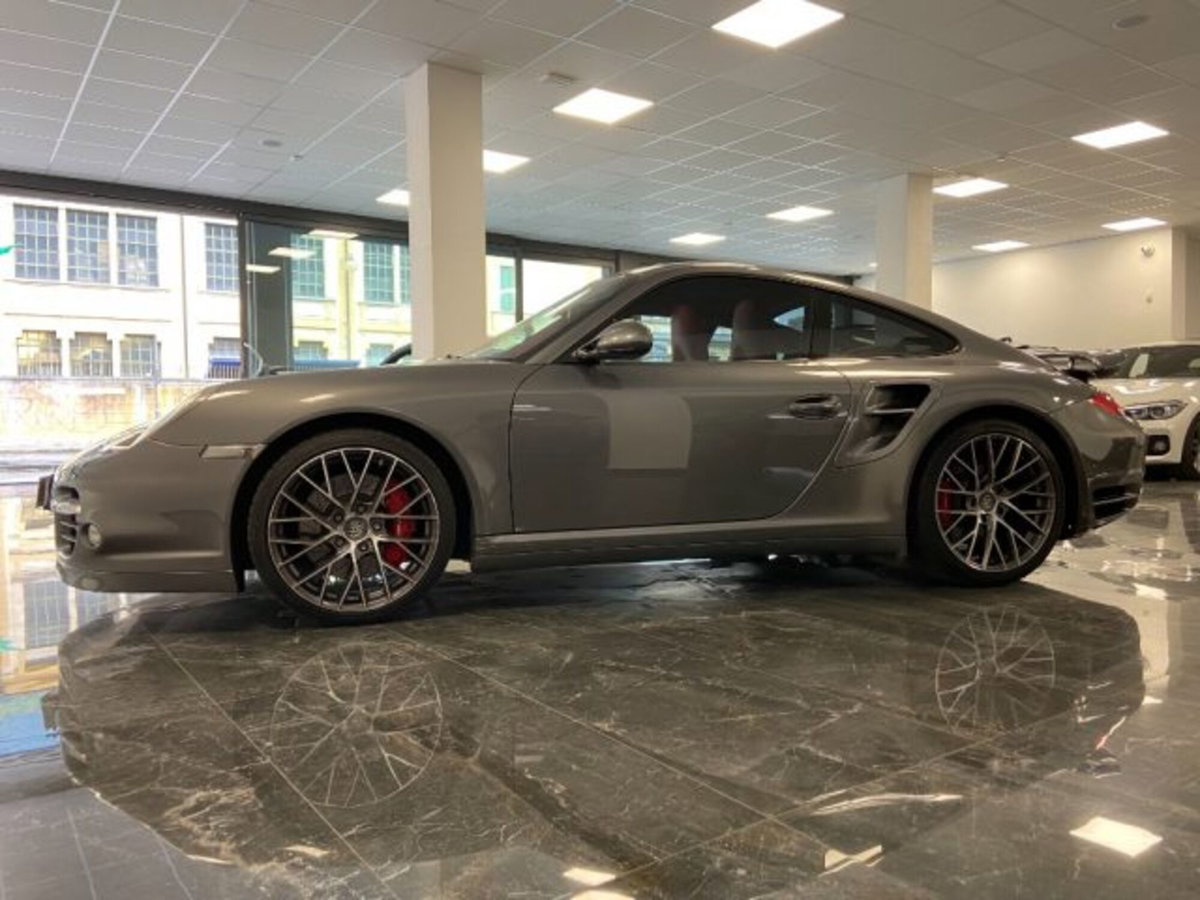 Porsche 911 Coupé Turbo (3)