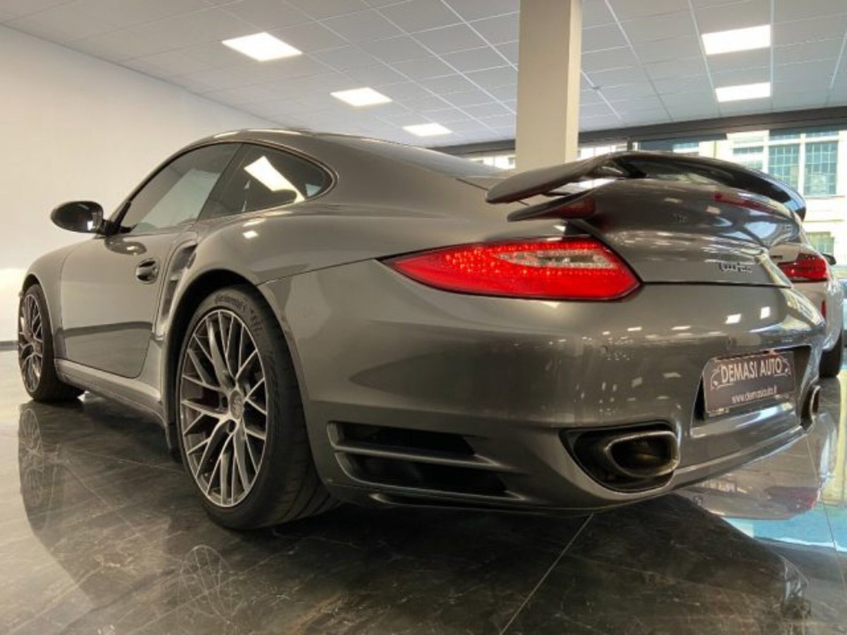 Porsche 911 Coupé Turbo (4)