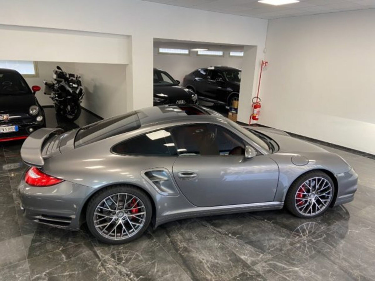 Porsche 911 Coupé Turbo (7)