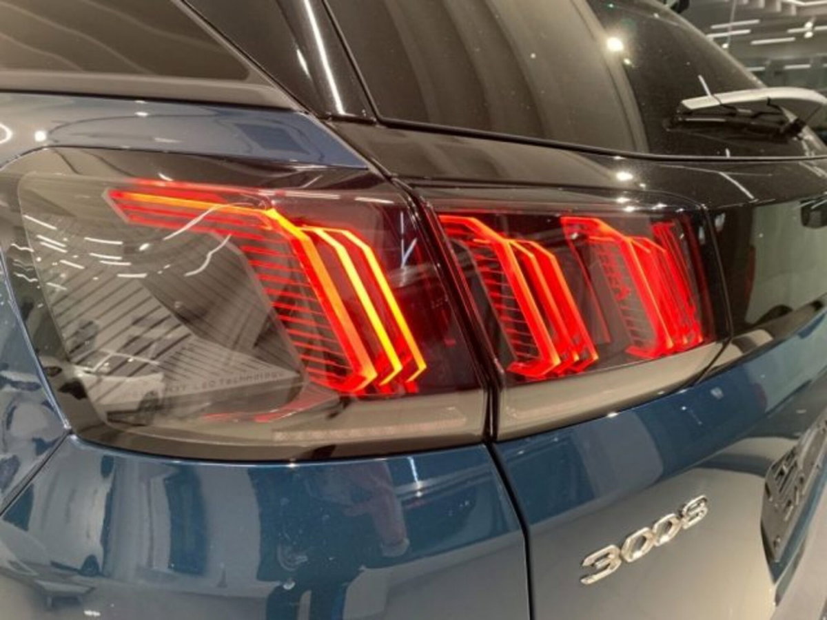 Peugeot 3008 BlueHDi 130 S&S EAT8 Allure Pack (11)