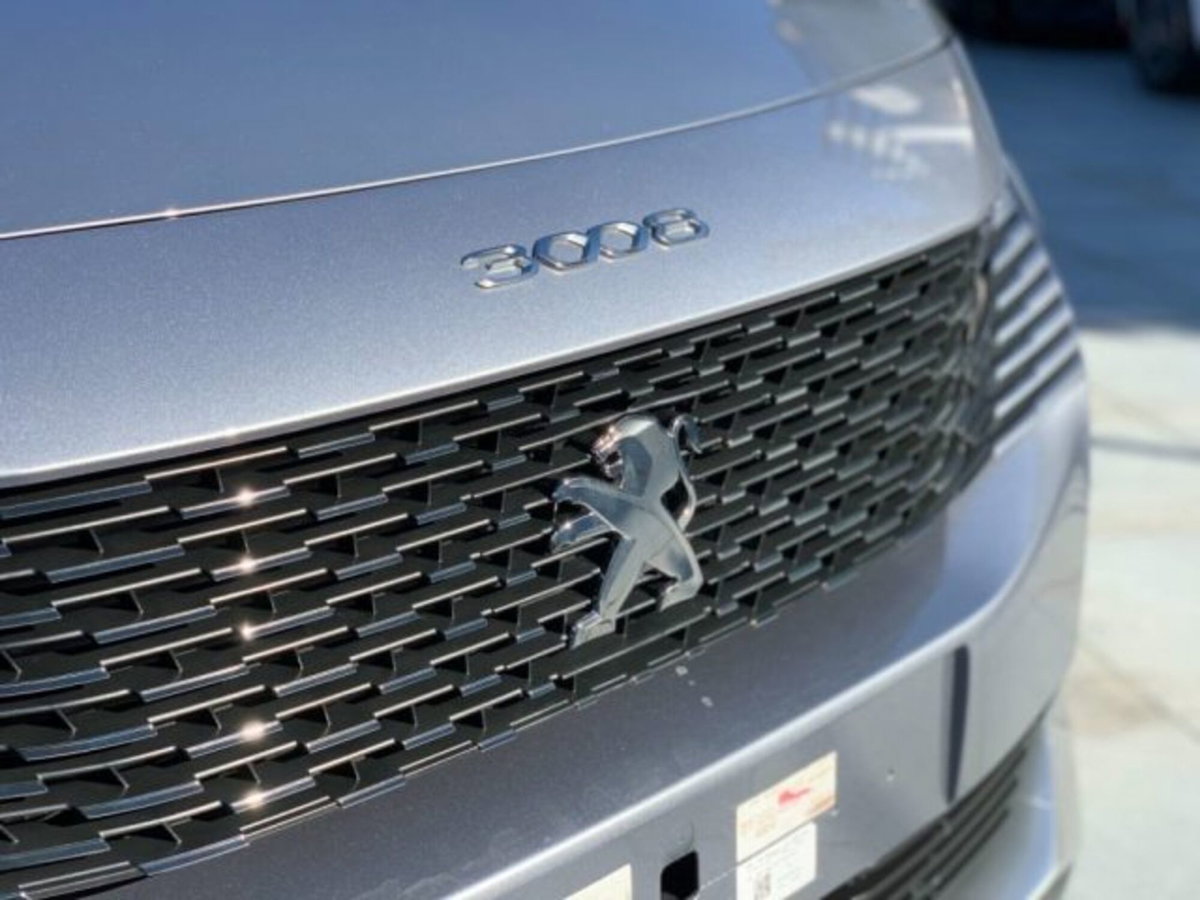 Peugeot 3008 BlueHDi 130 S&S EAT8 Allure Pack (14)
