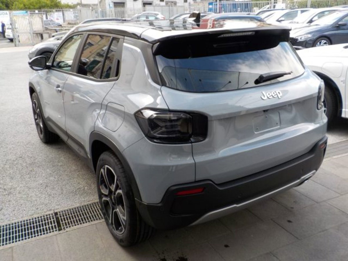 Jeep Avenger 1.2 turbo e-hybrid mhev Longitude fwd 110cv edct6 (12)